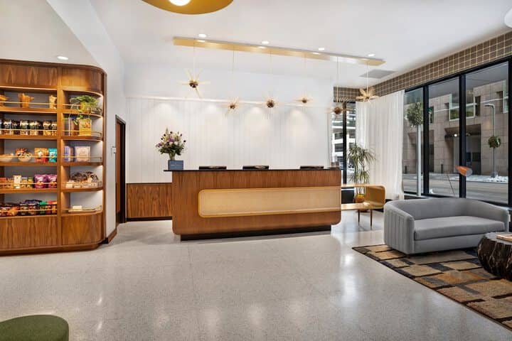 Hotel 135 of 141