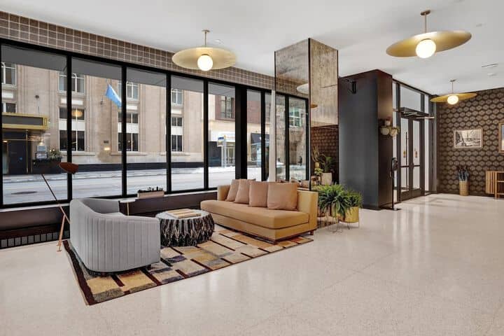 Hotel 132 of 141