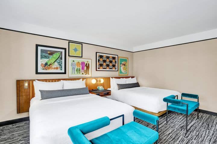 Room 10 of 141