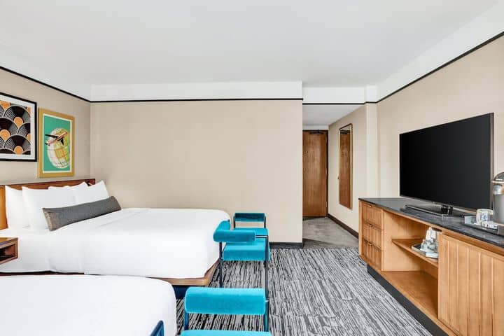 Room 19 of 141